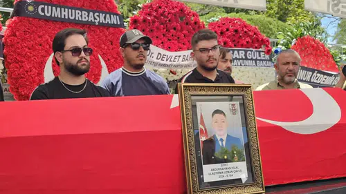 Pençe-Kilit şehidi Hilal defnedildi: CHP Konya İl Başkanı da katıldı!