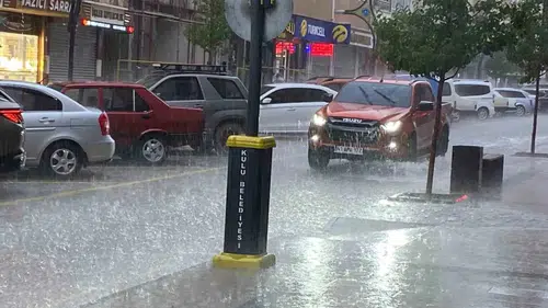 Konya'nın o bölgesi 20 kg yağış aldı!