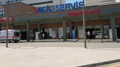 Konya'da profesör trafik kazasında hayatını kaybetti