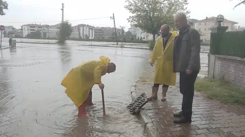Kulu'da sağanak alarmı! Ekipler su baskınlarına karşı seferber oldu