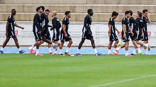 Beşiktaş, Slovakya kampına yarın iki hazırlık maçıyla devam edecek
