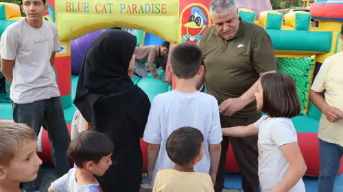 Konya ilçesinde yaz akşamları dolu dolu geçiyor: Meydan şenlik yerine döndü!
