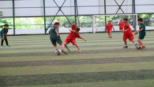 Karatay'da 5. geleneksel camiler arası futbol turnuvası başladı