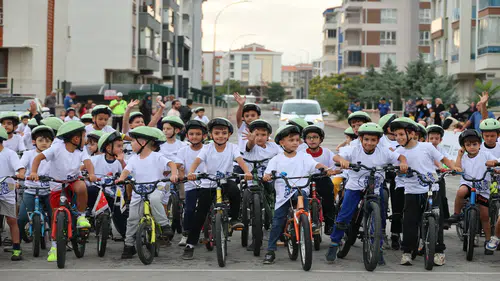 Karatay'da pedallar şampiyonluk için döndü