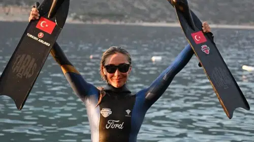 Şahika Ercümen'den Türkiye Şampiyonası'nda 2 altın