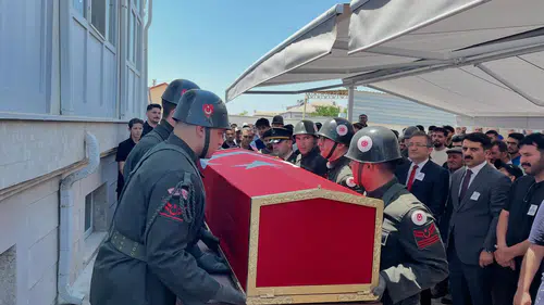 Karapınar'da hüzünlü veda: Şehit Hüseyin Uzundemir dualarla uğurlandı