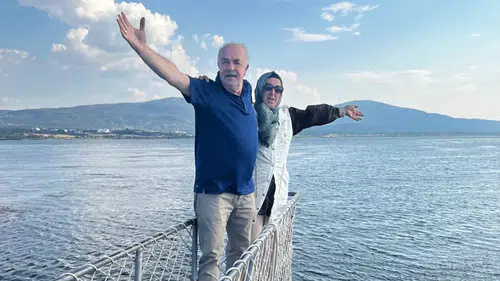 ERMİŞ ÇİFTİNİN DENİZ KEYFİ