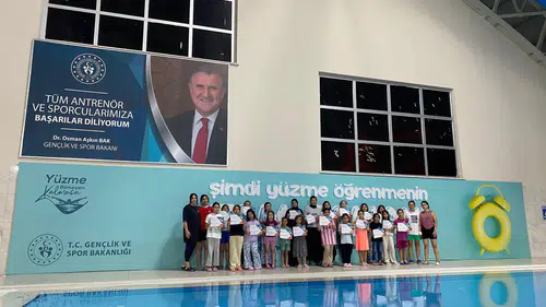 Konya’da 1.582 çocuk yüzme öğrendi: Yaz Spor Okulları’nda büyük başarı