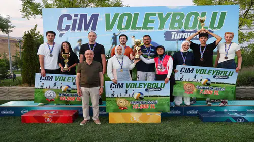 Çim Voleybolu Turnuvası sona erdi