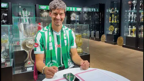 Video kliple duyurdular! Marko Jevtovic yeniden Konyaspor'da