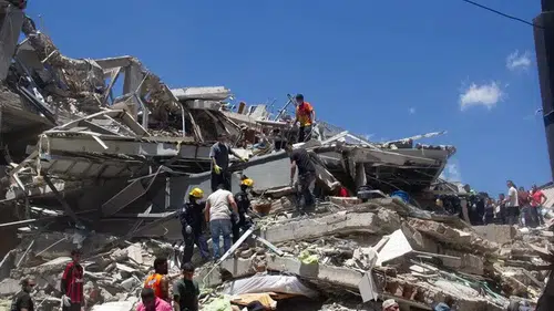 Kolombiya'da 7,4 büyüklüğündeki depremde ölenlerin sayısı 265'e çıktı