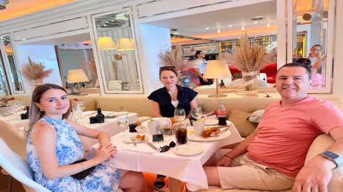 ÖTEN AİLESİ GÜNEY FRANSA’DA