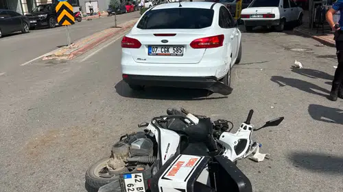 Seydişehir'de otomobil ile motosiklet çarpıştı! 1 yaralı
