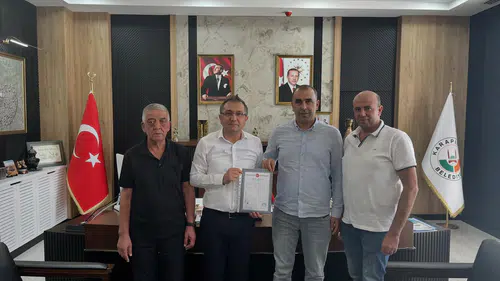 Konya sanayisi hızla büyüyor: Yeni fabrikanın tapusu teslim edildi!