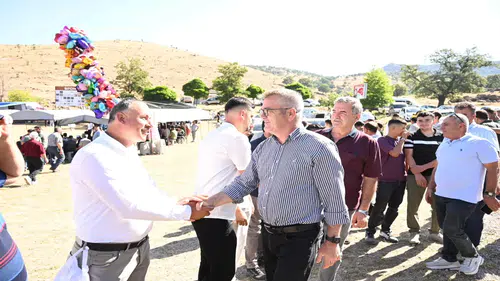 Başkan Ustaoğlu Yayla Şenliklerinde hemşehrileriyle buluştu