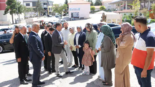AK Partili Altunyaldız, ilçeleri tek tek ziyaret ediyor!