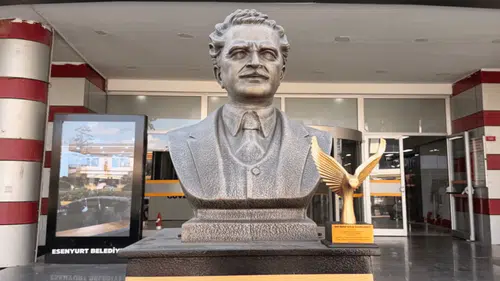 Akif Manaf Sağlık ve Barış Ödülü Nâzım Hikmet Ran’a ithaf edildi
