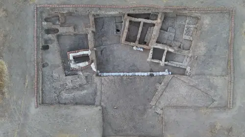 Çatalhöyük'ün "ölüler evi"nde 8 bebek iskeleti bulundu