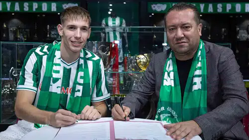 Rajmund Toth Konyaspor için imzayı attı!