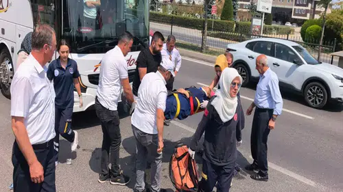 Yolcu otobüsünün çarptığı yaya ağır yaralandı