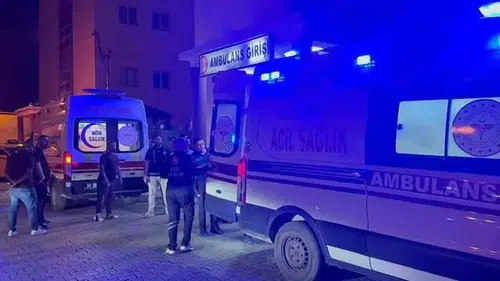 Damat ve 2 yakını taşlı sopalı kavgada yaralandı