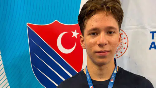 Konya’dan Avrupa’ya uzanan başarı! Genç eskrimci milli takım yolunda