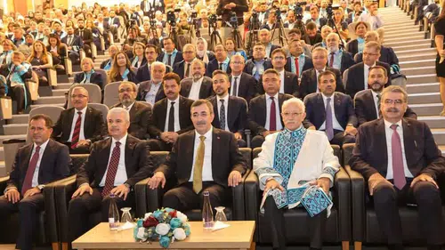 Konya’da Akademik Yıl Heyecanı: Cevdet Yılmaz NEÜ’de!