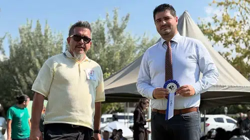 Konyalı profesyonel köpek eğitmeni Ankara'da ödül aldı!