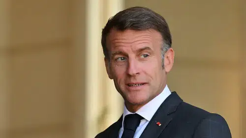 Macron, Hürmüz Boğazı krizinde Trump'ı eleştirmekten çekindi