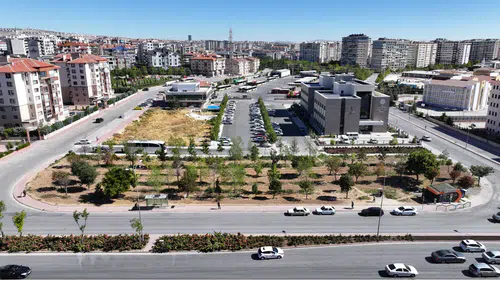 Şehir Hastanesi-Stadyum hattında ağaçlara özenli nakil