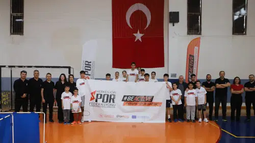 Konya’da raketler konuştu: Badminton müsabakalarında büyük heyecan
