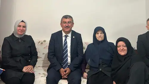 Konya Milletvekili vatandaşların kapısını çaldı, taleplerini dinledi