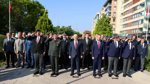 Konya’da 19 Eylül Gaziler Günü’nde anlamlı tören: Şehitler dualarla anıldı