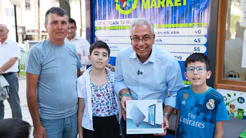 Konya'da o belediye atık getirene elektronik eşya dağıtıyor!