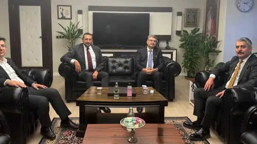Konya heyeti Ankara’da buluştu: Hazım Aslancı ile samimi görüşme