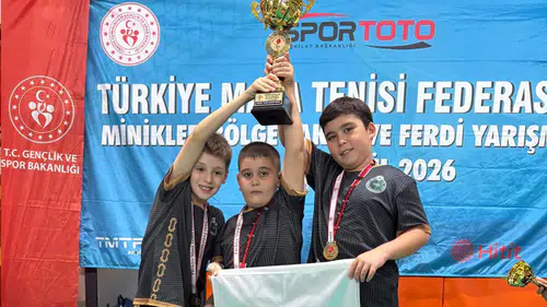 Karatay’ın minik raketleri Muğla’da tarih yazdı! Şampiyonluk Konya’ya geldi