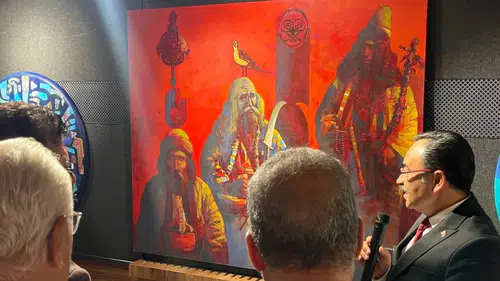 "Aşk'a Yolculuk" Resim Sergisine sanatseverlerden yoğun ilgi