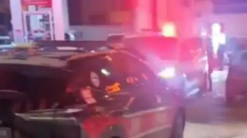 Eğlence mekanında sopalı-bıçaklı kavga: 4 yaralı