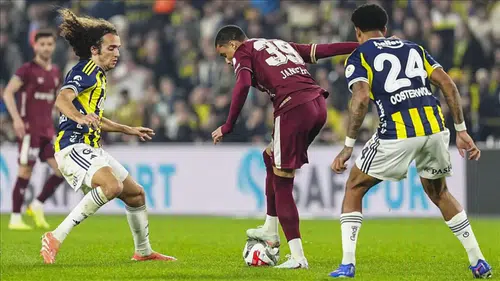 Fenerbahçe'den zirve yarışında kritik puan kaybı