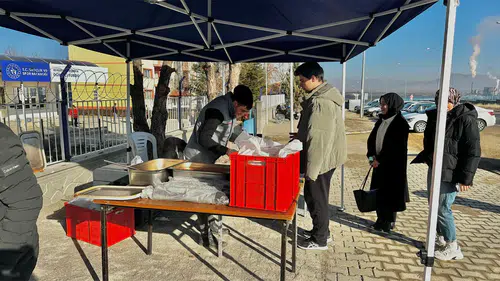 Konya’nın bu ilçesinde belediyeden öğrencilere çorba ikramı