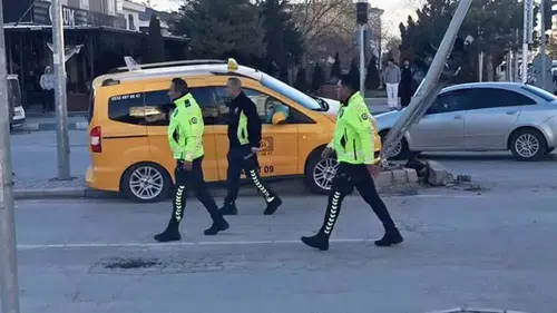 Konya'da kalp krizi geçirip, kaza yapan taksi şoförü öldü