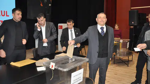 Akşehir şoförler odasında Fikri Kurt güven tazeledi