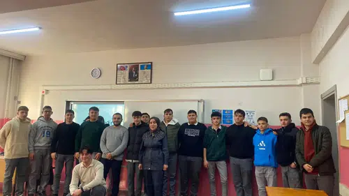 Konya İŞKUR gençlerin yanında: Gelecek planı okul sıralarında!