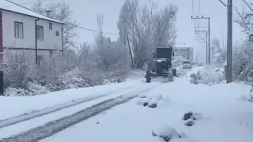Konya’da yeşil karıncalar sahada: DSİ kışa meydan okudu!