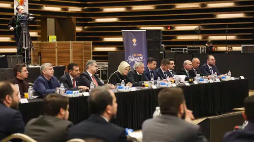 AK Parti Konya’da 2025 yol haritasını açıkladı