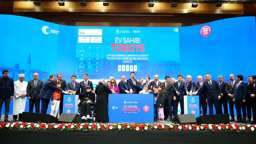 Antalya’da yüzyılın konut projesinde kura heyecanı: Konyalı Bakan açıkladı!