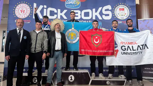 Selçuk Üniversitesi sporcularından kick boksta 5 madalya