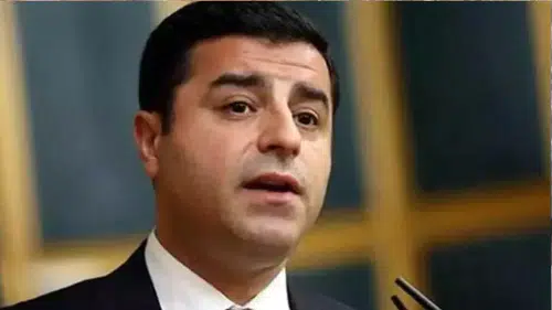 Selahattin Demirtaş'a 'Cumhurbaşkanına hakaret' suçundan hapis cezası