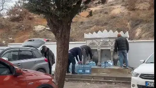 Konya’da bedava şifalı su! Böbrek taşı ve tiroid hastaları akın ediyor!