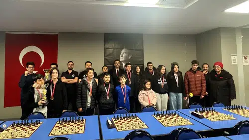 Satrançta il birinciliği heyecanı sona erdi